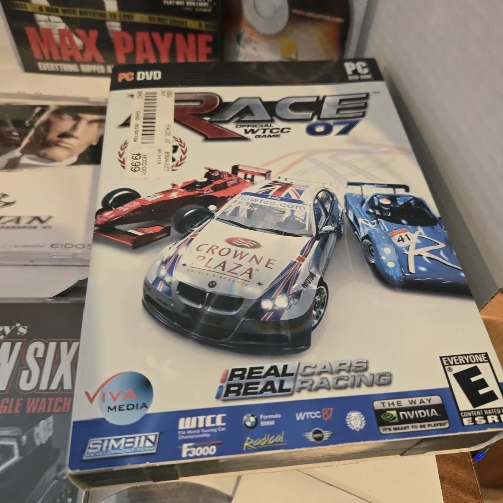Large Vintage Lot Of PC Games & Strategy Guides Max Payne Tom Clancy Rainbow Six